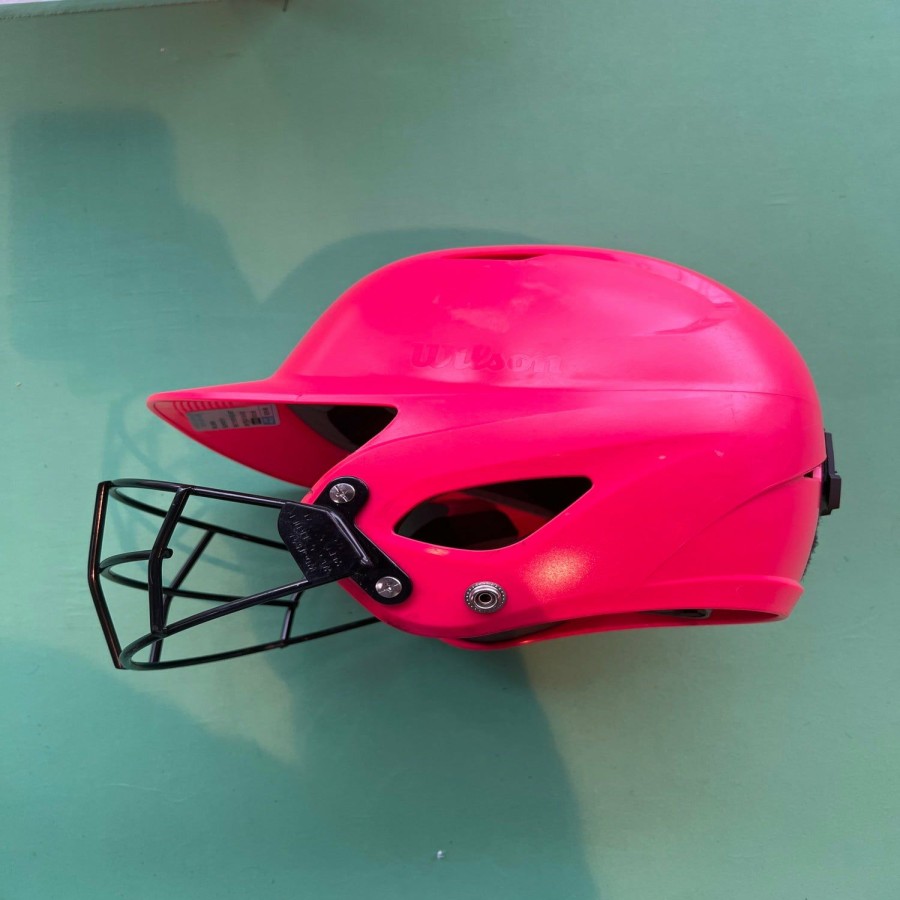 Helmets & Protective Gear * | Used Wilson Softball Batting Helmet (6 1/8 7 1/2)